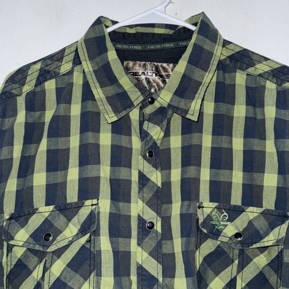 Realtree Mens XX-Large Green & Black Plaid Button-Up Long Sleeve Shirt - Picture 2 of 7